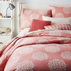 West Elm Organic Scroll Medallion Pillow Shams